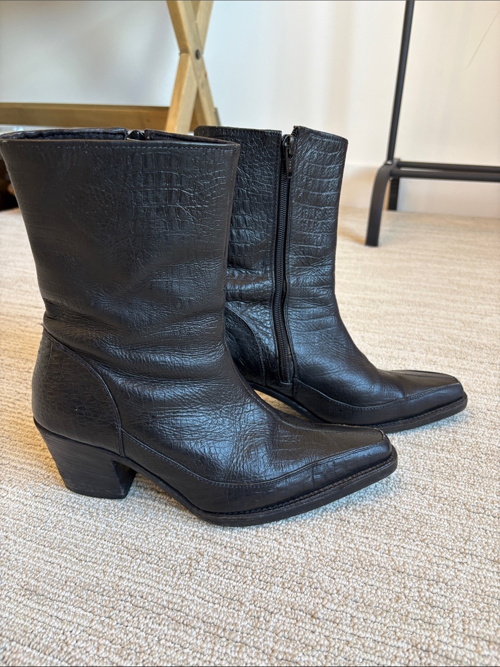 Vibram Vintage Leather Pointed Toe Boots